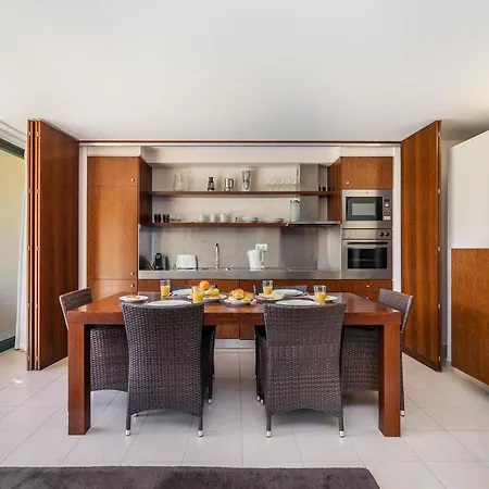 Wah Family Holidays In Salgados W S-pool & Garden Apartment *