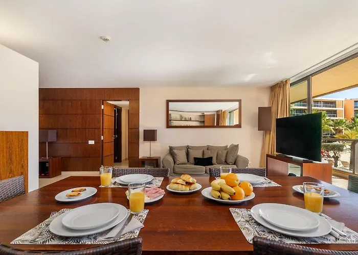 Wah Family Holidays In Salgados W S-pool & Garden Appartamento