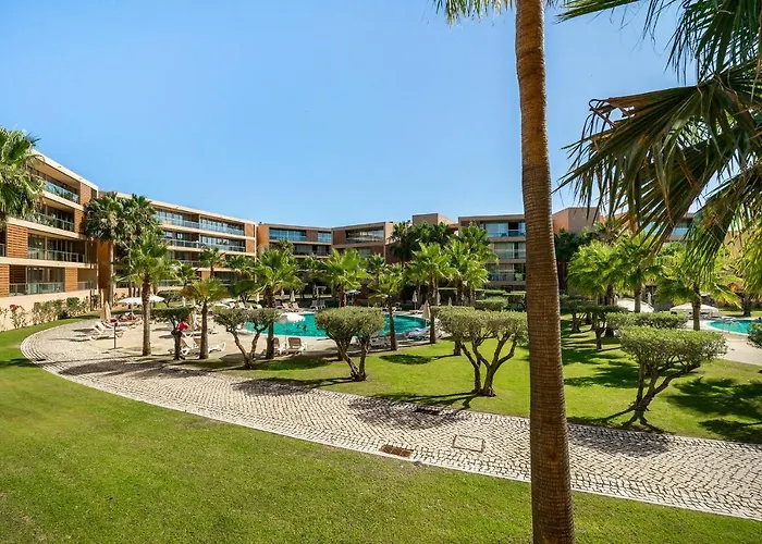 Wah Family Holidays In Salgados W S-pool & Garden 아파트 기아