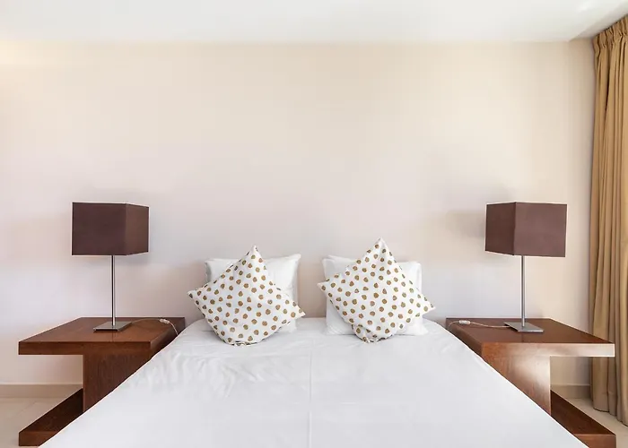 Wah Family Holidays In Salgados W S-pool & Garden Appartamento