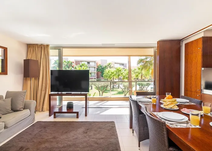 아파트 Wah Family Holidays In Salgados W S-pool & Garden 기아